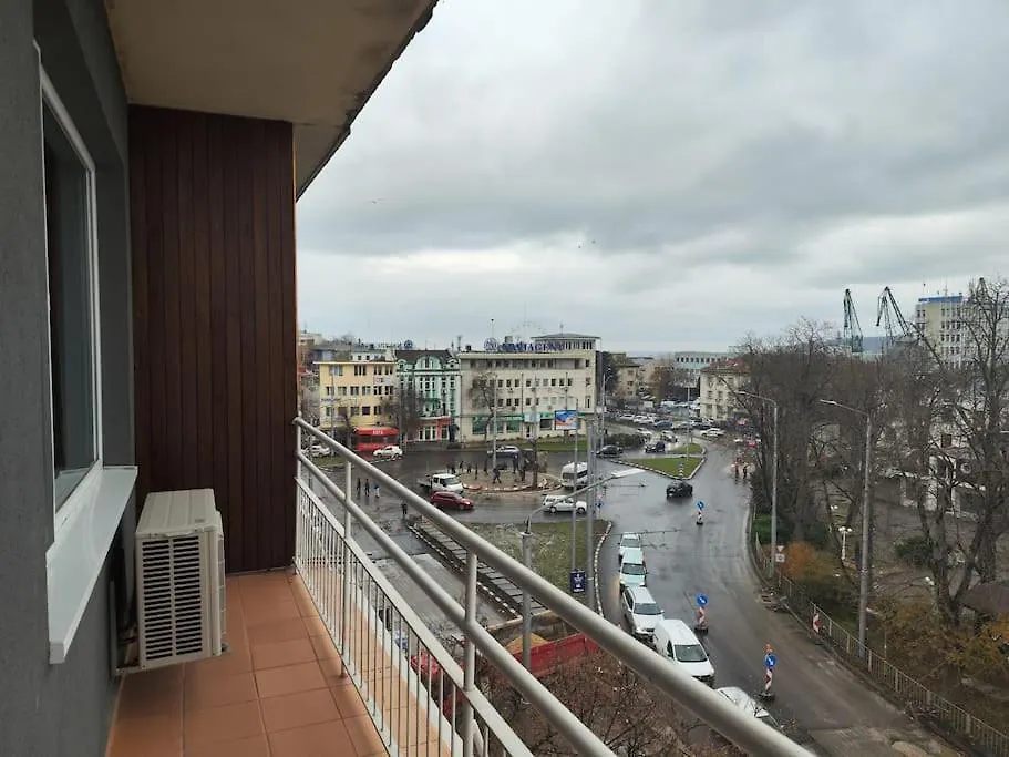 The Artist Nest ~ Retro Chic Jewel @ Top Spot Apartment Varna 0*,  Bulgaria